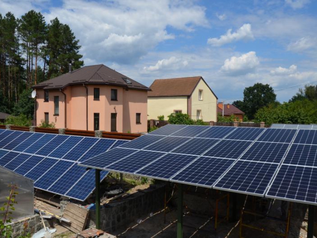 Навес из солнечных батарей 5,4 кВт в с. Нещеров, Обуховский район