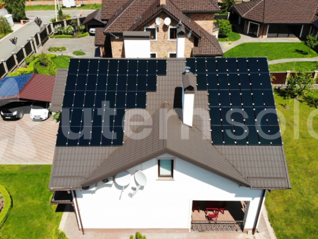 Сонячна станція 10,5 кВт з тонкоплівковими панелями Ruike RK-1-105 в с. Іванковичі Київської області