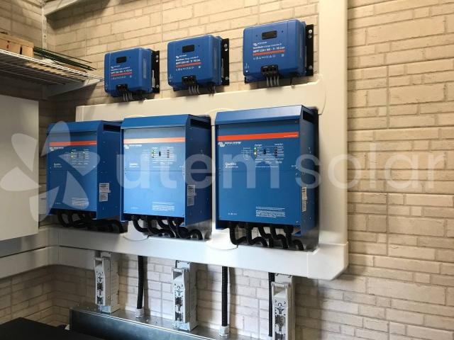 Система автономного живлення Victron Energy Quattro потужністю 12 кВт