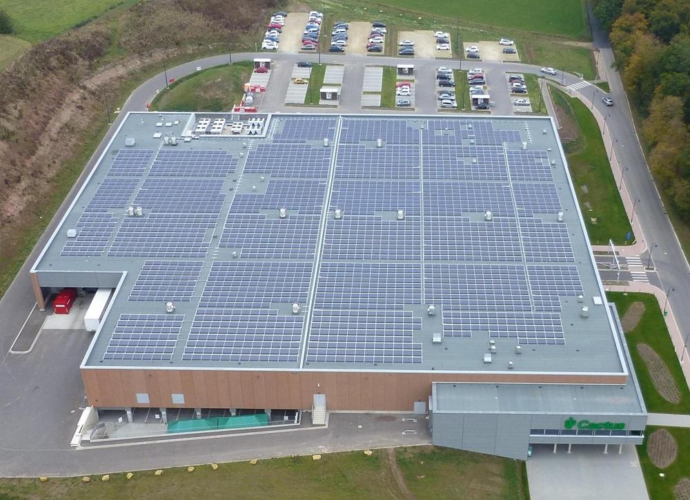 Супермаркеты установили 7,5 тысяч солнечных батарей на своих крышах.