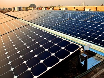 Взаимное затенение PV-модулей на плоских крышах: параметрическое исследование.